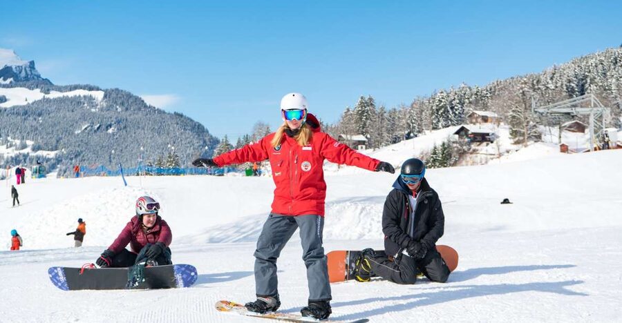 From Interlaken: Grindelwald Beginners Snowboarding Lesson - What to Bring So You Stay Comfortable for the Full 8 Hours