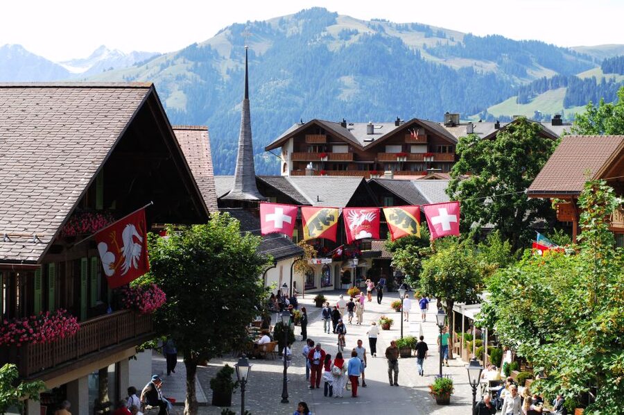 From Lausanne: Glacier 3000 experience and Montreux - Key things to know before you go