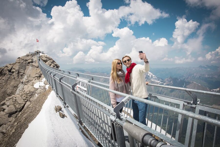 From Lausanne: Glacier 3000 Experience Tour - What to do in the fun park area (and what you still need to pay for)