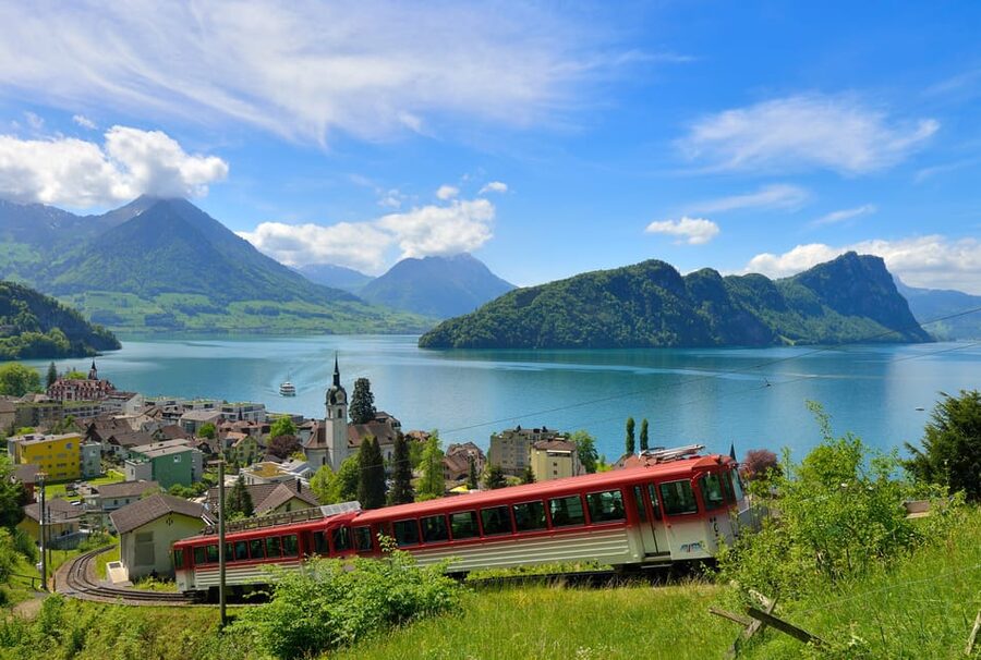 From Lucerne: Classic Rigi Round Trip - Rigi Kulm free time: what to do when the clouds play games