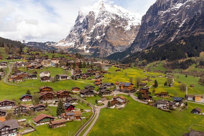 From Lucerne: Swiss Alps, Lauterbrunnen, Grindelwald Small Group - Lauterbrunnen valley and waterfalls: the iconic part of the day