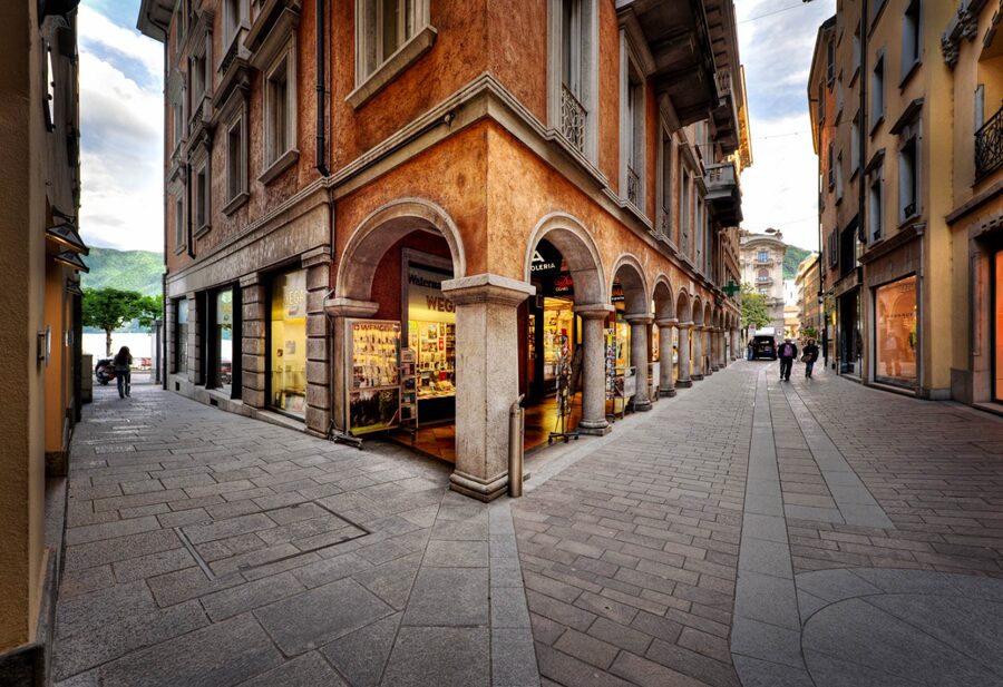 From Milan: Como, Bellagio, and Lugano Exclusive Boat Tour - Water taxi back to the mainland: a short ride that changes your photo angles