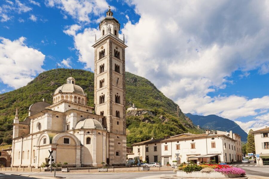 From Milan: Round-Trip Bernina Red Train to Saint Moritz - The Return: Evening Bernina Ride and Back to Milan