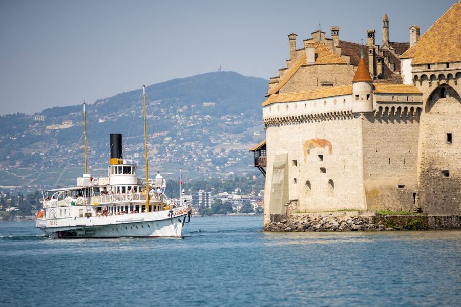 From Vevey: 2-Hour Riviera Cruise - Montreux, Clarens, Territet, and La Tour-de-Peilz from the water