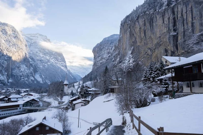 From Zurich: Grindelwald, Lauterbrunnen & Interlaken Tour - Giessbach Waterfalls: guided walk, not just a roadside stop