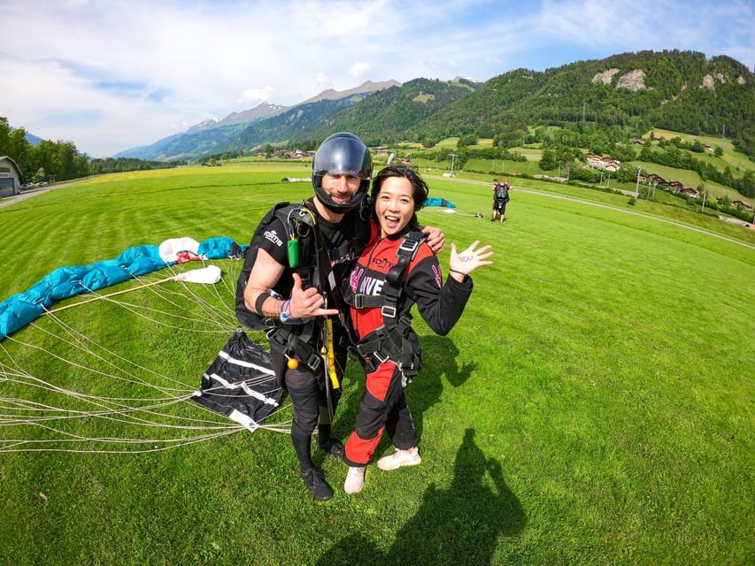 From Zurich: Interlaken Skydiving & Scenic Flight Adventure - Meeting Point and Getting Started on a Swisstours Bus