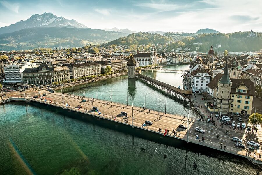 From Zurich: Lucerne & Mount Pilatus Day Tour - Climb to Mount Pilatus at 2128 m: Gondolas, Views, and Summit Time