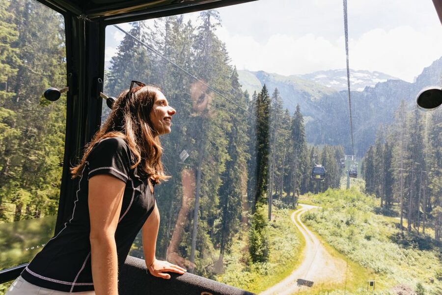 From Zurich: Mount Titlis with Ice Flyer & Lucerne Day Tour - First taste: how this Zurich to Titlis day trip really feels