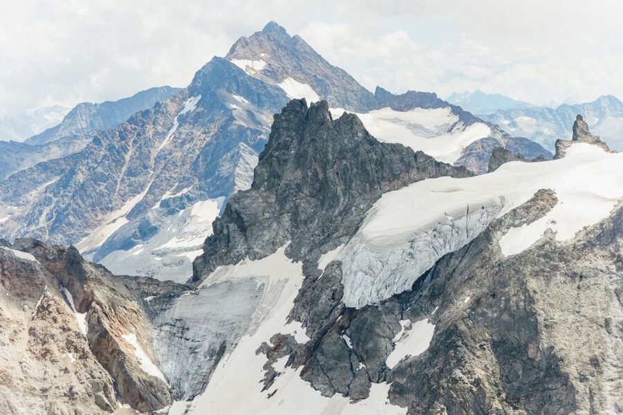 From Zurich: Mount Titlis with Ice Flyer & Lucerne Day Tour - Engelberg cable car climb: where the Alps switch from pretty to jaw-dropping