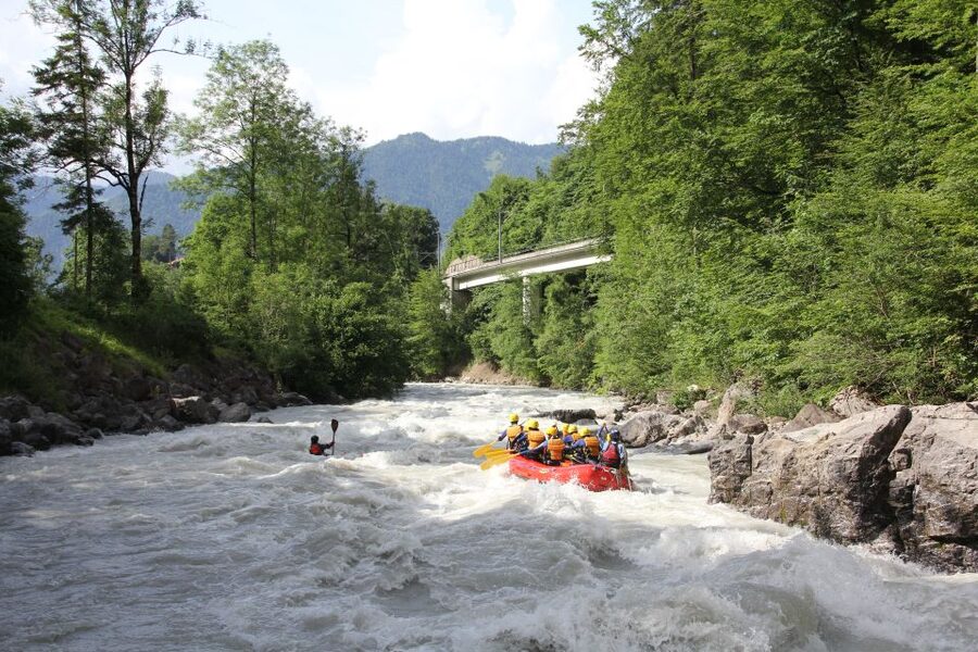 From Zurich Rafting Adventure in Interlaken - Getting From Zurich Sihlquai to Interlaken: The Coach Ride That Sets the Mood
