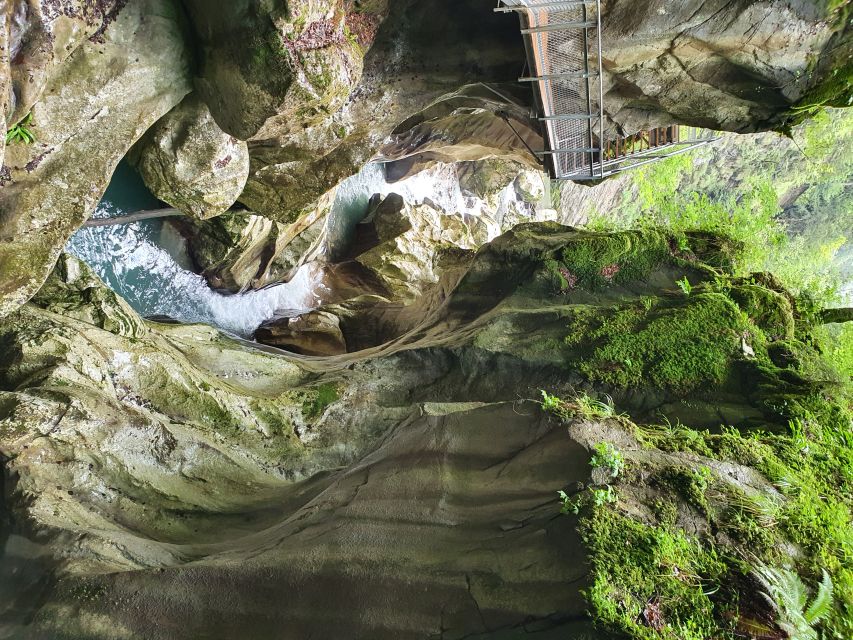 From Zurich: Waterfalls Valley & Aareschlucht Gorge Day Tour - Key highlights worth centering your day around