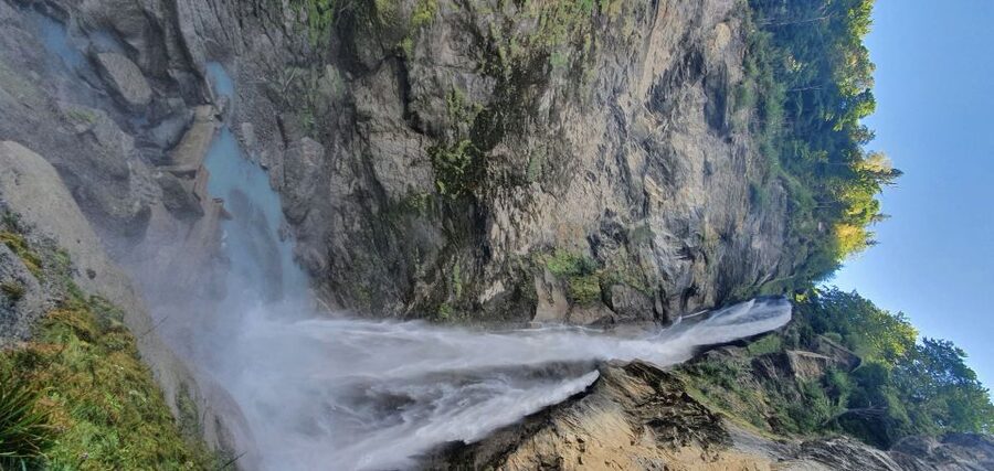 From Zurich: Waterfalls Valley & Aareschlucht Gorge Day Tour - Aareschlucht Gorge: narrow limestone walls and bridge-walk nerves
