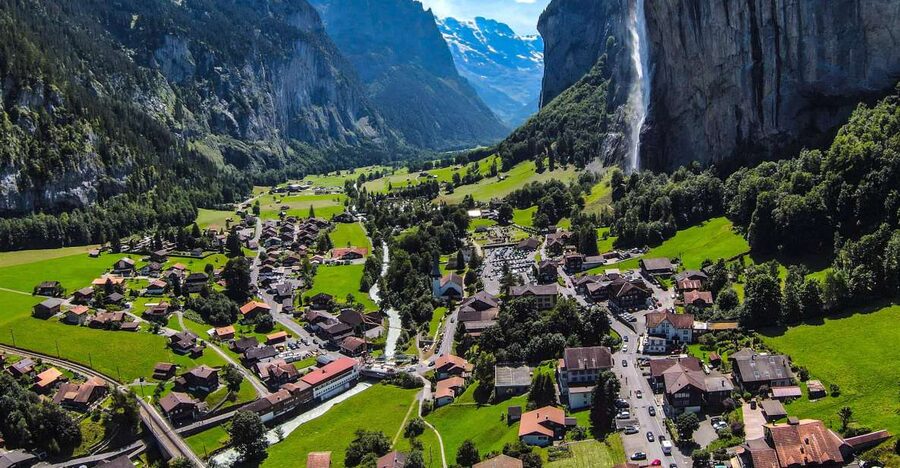 From Zurich: Waterfalls Valley & Aareschlucht Gorge Day Tour - Price and value: does $362 per person make sense here?