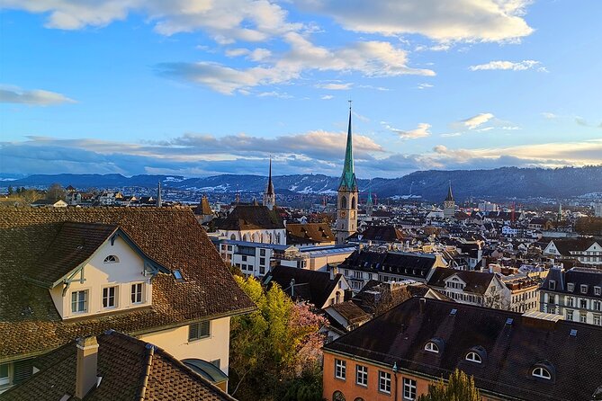 Full-Day Private Zurich Sightseeing Tour and Chocolate Tasting - Uetliberg: the cleanest start for Lake Zurich and the Alps