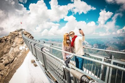 Full-Day Trip to Riviera Col du Pillon & Glacier 3000