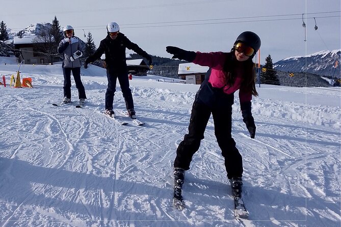 Fully organized Ski Experience for Private Groups - The 2-Hour Beginner Lesson on Snow