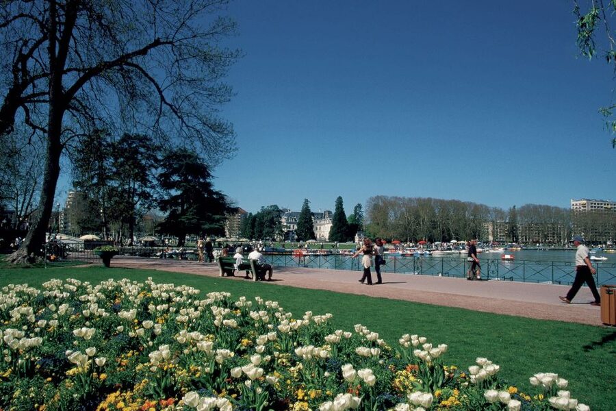 Geneva: Annecy, the Venice of the Alps and Geneva City Tour - Price and value: is $158 worth a full day of two cities?