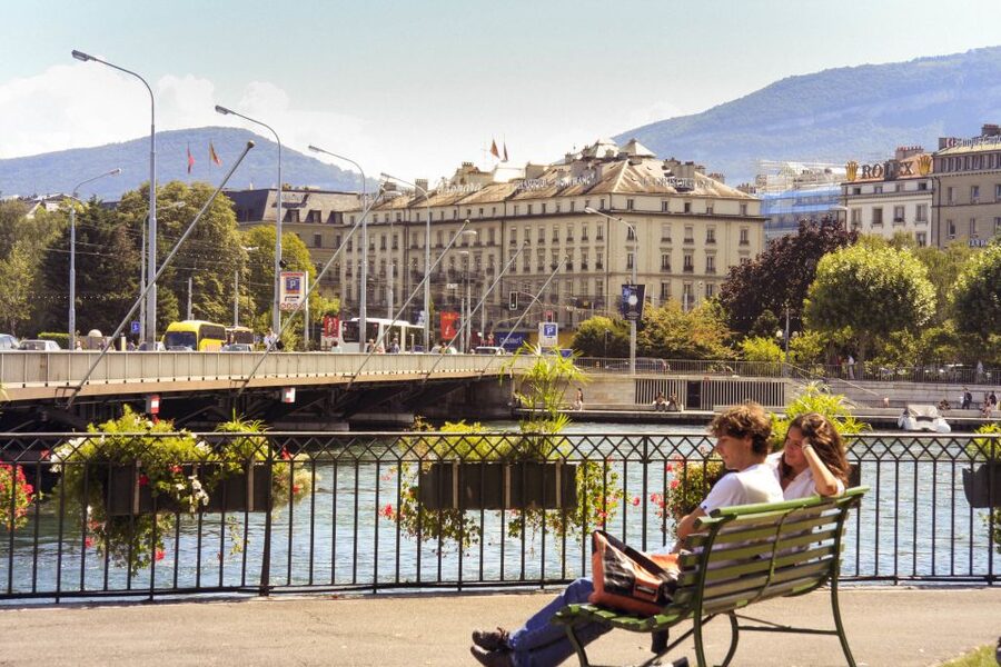 Geneva Discovery Walking Tour - Weather and the Photo-Stops Reality Check
