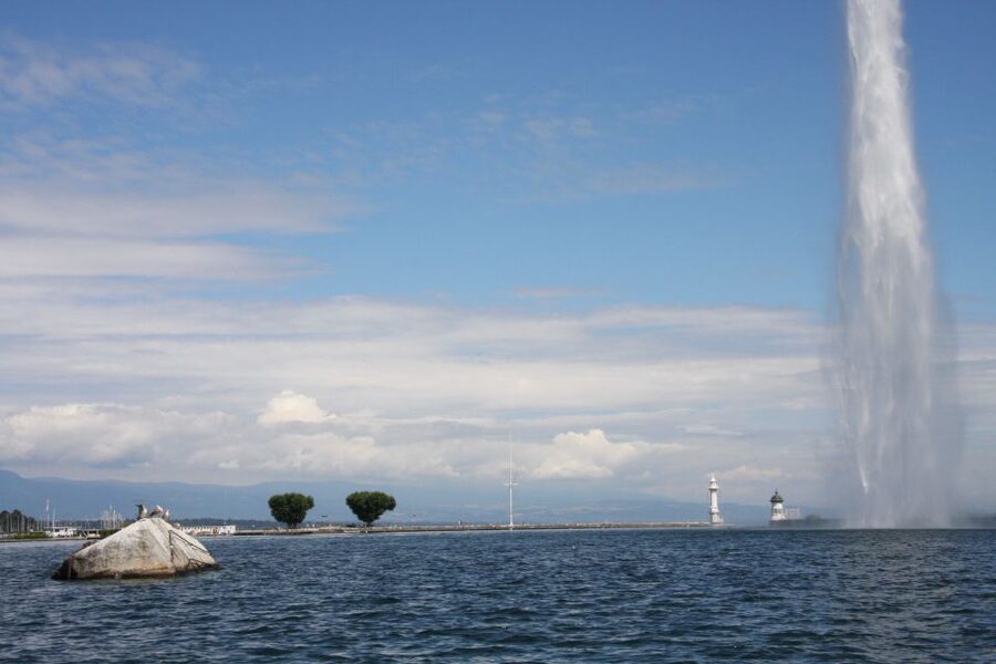 Geneva Discovery Walking Tour - Mont Blanc on Clear Days: How to Think About the View Promise
