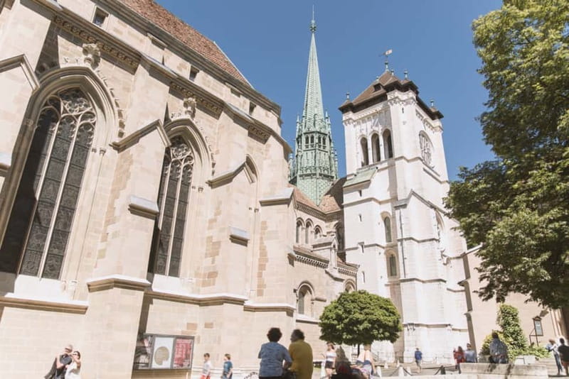 Geneva: Hop-on Hop-Off Bus & Scenic Mini-Train Tour - Key takeaways before you go