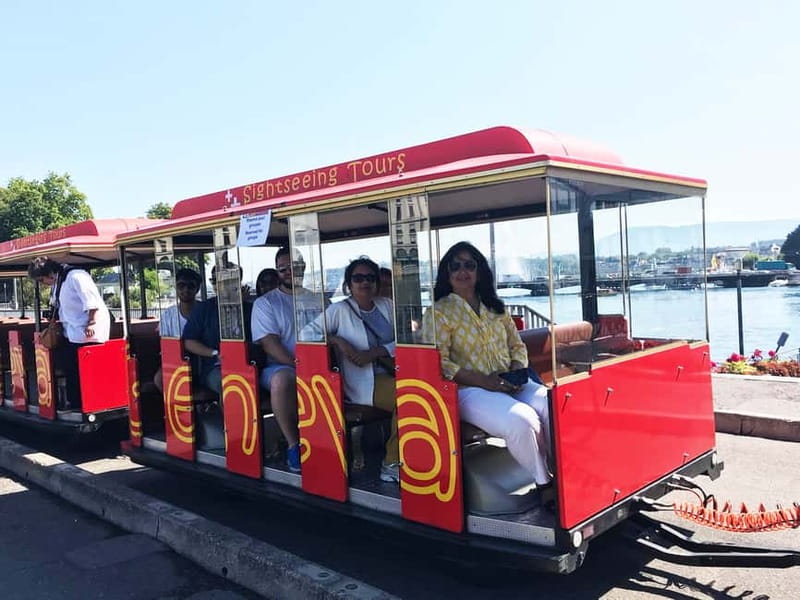 Geneva: Hop-on Hop-Off Bus & Scenic Mini-Train Tour - Where you start matters: matching the line to the departure point