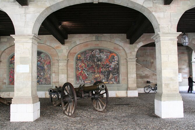 Geneva: Private Walking Tour with a Local Guide - Tour du Molard and L’Ancien Arsenal, quick stops with strong atmosphere