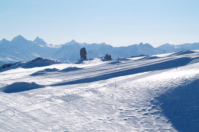 Geneva: Riviera Col du Pillon Glacier 3000- High Level Experience - First Stop in Geneva: Instructions, Then the Bus Pulls Away