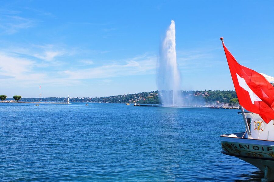 Geneva: Scenic Lake Cruise with Snacks and Wine - What you actually get during the “snacks and wine” part