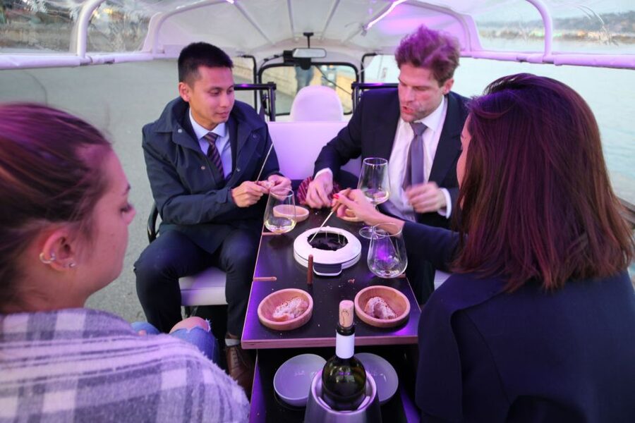 Geneva: tour with fondue and wine in TukTuk - Place de Neuve start: where the tour actually clicks