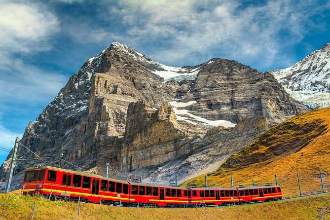Guided Excursion to Jungfraujoch, Grindelwald and Lauterbrunnen from Lucerne - From Lucerne to the Bernese Oberland, the day starts fast