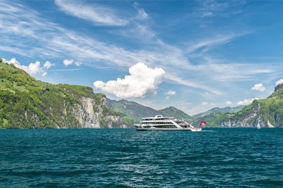 Ingenbohl: Roundtrip Lake Uri Cruise from Brunnen to Flüelen - Who this cruise is best for, and who may want a different plan
