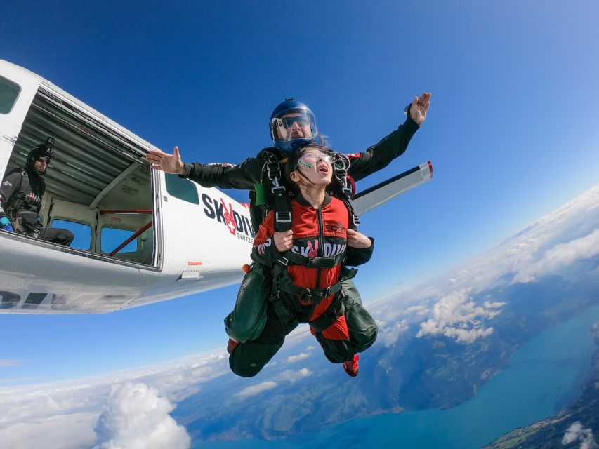 Interlaken: Airplane Skydiving over the Swiss Alps - Photos and video: plan your budget, and ask what you are actually buying