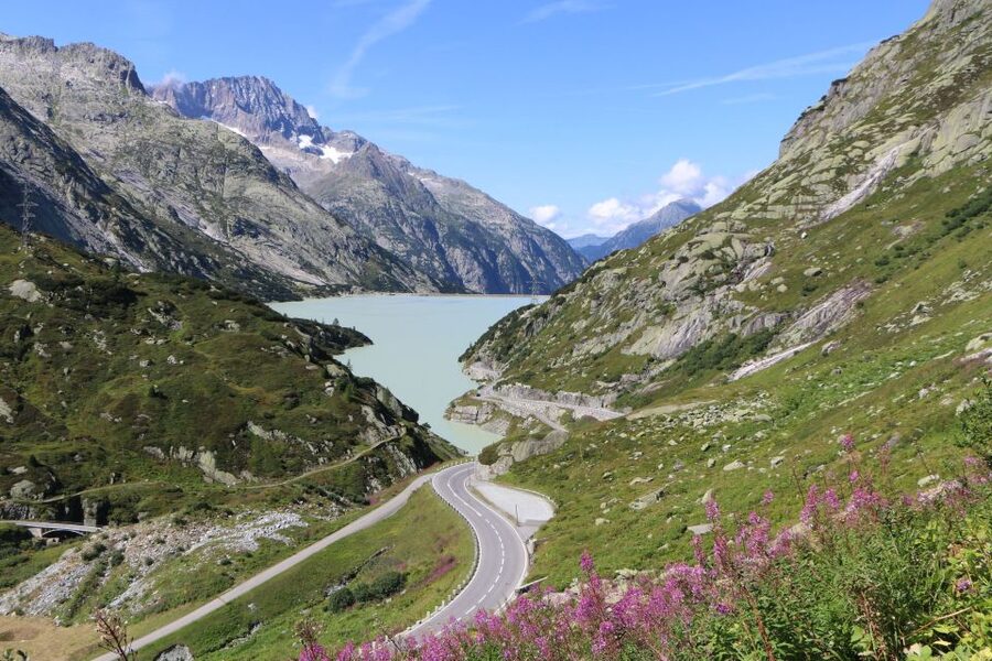 Interlaken: Highlights Tour with a Local by Private Car - Mountain rail and cable car starred points: how to avoid ticket surprises