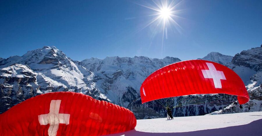 Interlaken: Paragliding Tandem High Flight - Meeting your tandem pilot and preparing the paraglider