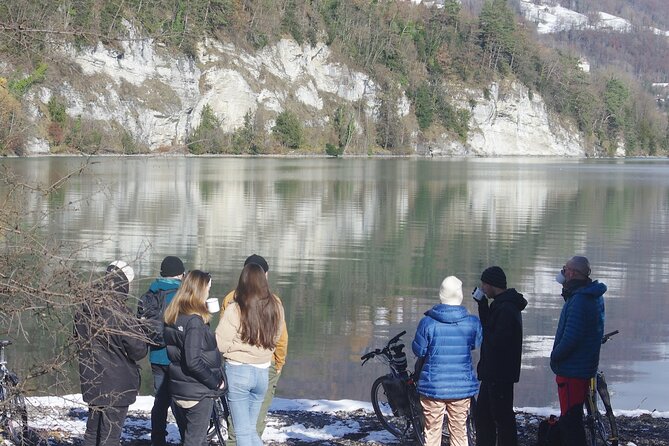 Interlaken Valley Winter E-Bike Tour: Rivers, Lakes & Castles - Riding Comfort in Winter: E-Bike Help, Gloves, Poncho, Helmet