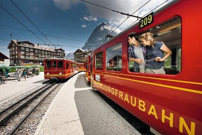 Jungfraujoch Day Trip from Zurich: Swiss Alps & Bernese Oberland - The descent via Wengen and Lauterbrunnen: staying comfortable on the way down