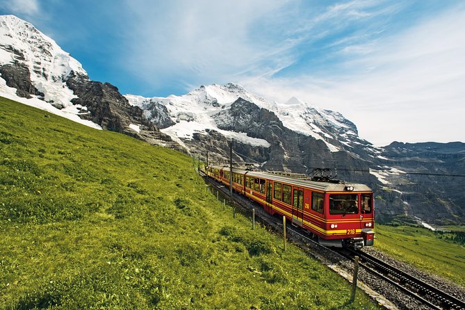 Jungfraujoch Top of Europe Day Trip from Lucerne - Eigergletscher and the V-Cableway Eiger Express: the descent you’ll remember