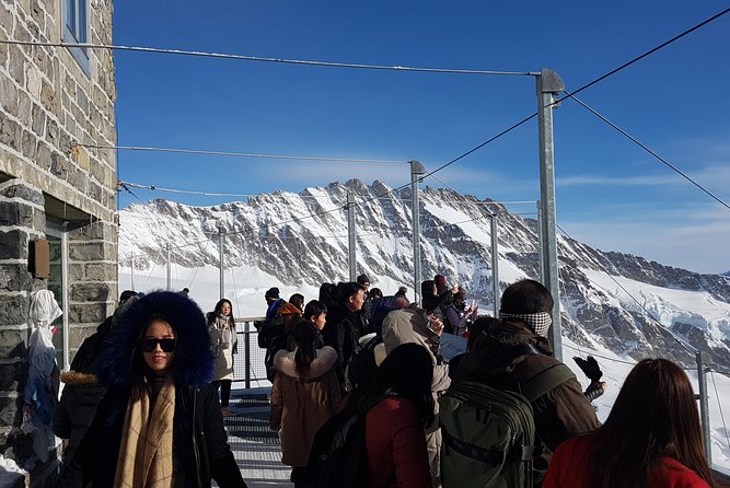 Jungfraujoch Top of Europe Private Day Trip from Interlaken - Weather, packing, and comfort tips for glacier cold