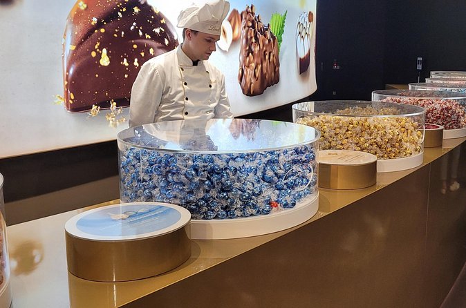 Last minute flexible entry for Lindt Home of Chocolate - Locker and coat reality check, so you do not waste time carrying bags