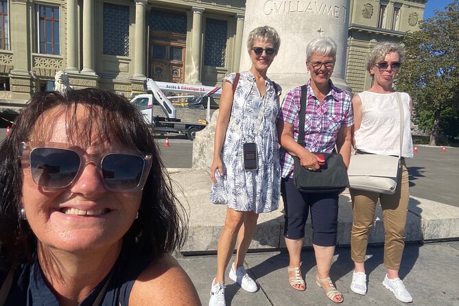 Lausanne (City Center) Scavenger Hunt and Sights Self-Guided Tour - Photo tasks: fun points, not just sightseeing