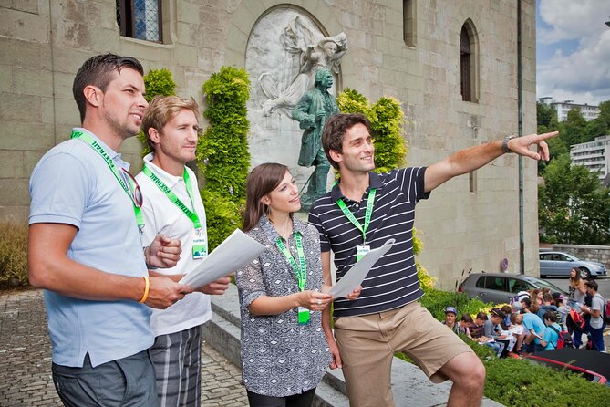 Lausanne Foxtrail Citi - Private tour vibe: your group moves together