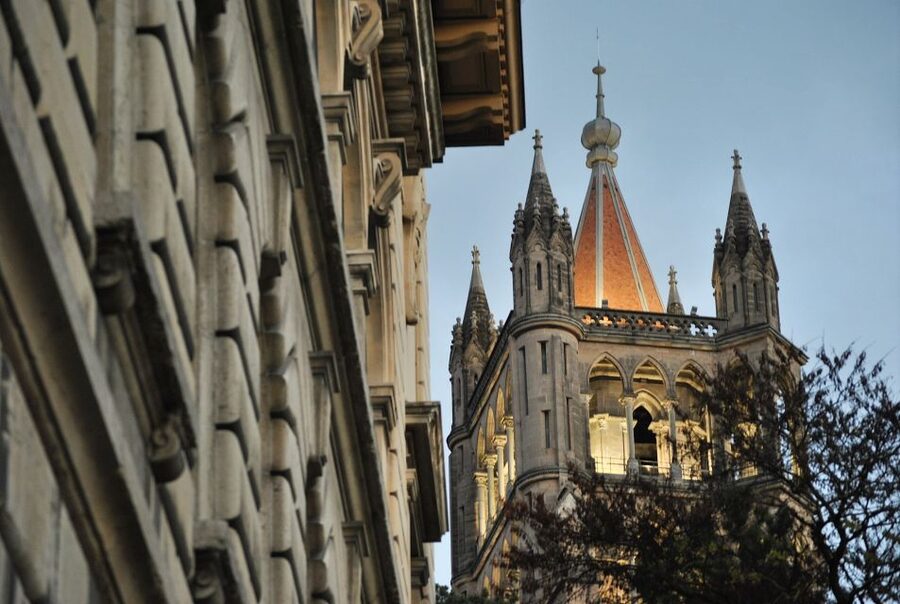 Lausanne: Insta-Perfect Walk with a Local - Neighborhood wandering, markets, and hidden alleyways for local texture