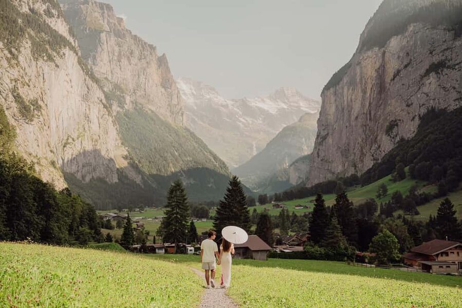 Lauterbrunnen & Wengen: Photoshoot at the best spots. - What you get after the shoot, and when you get it