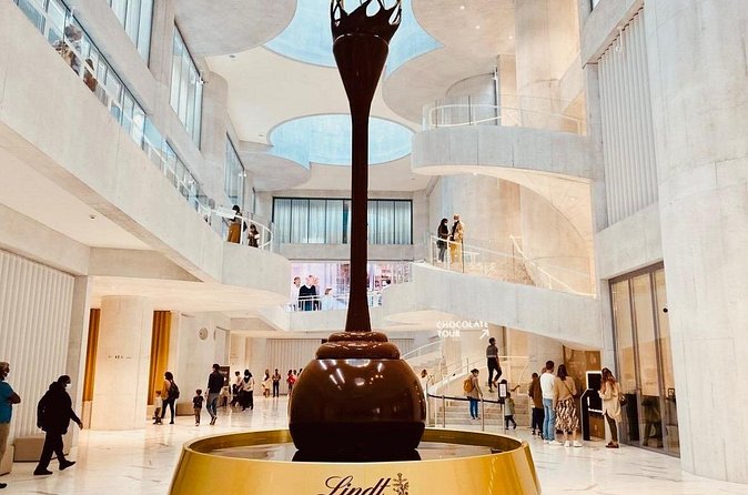 Lindt Home of Chocolate Museum Experience with Pick Up - The big Lindt Chocolate Shop: plan for shopping time, not just browsing