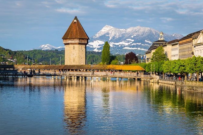 Lucerne CH Experience: Cheese, Chocolate, Chapel Bridge & Château - The Sweet Start: Swiss Chocolate Tasting Before You Hit the Streets