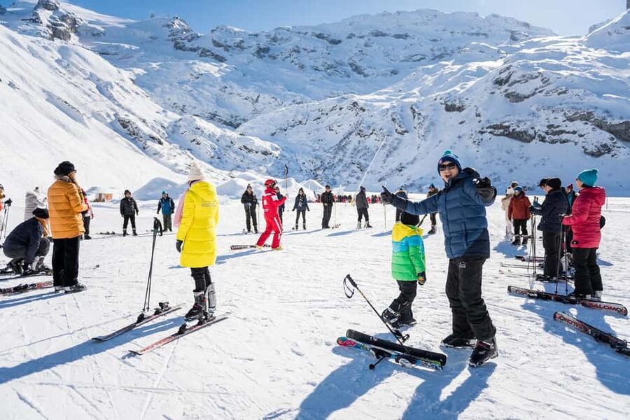 Lucerne: Mount Titlis First time Ski Experience - Lucerne to Engelberg, then up to Trübsee (how the day flows)