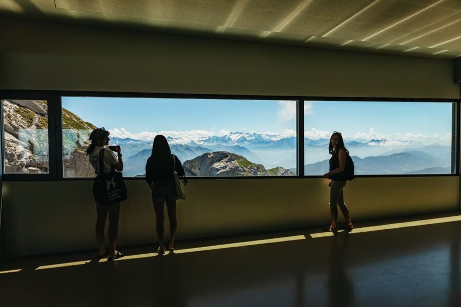 Lucerne: Mt. Pilatus Cable Car, Cogwheel Train & Lake Cruise - How the guides shape the day: clear instructions, good timing