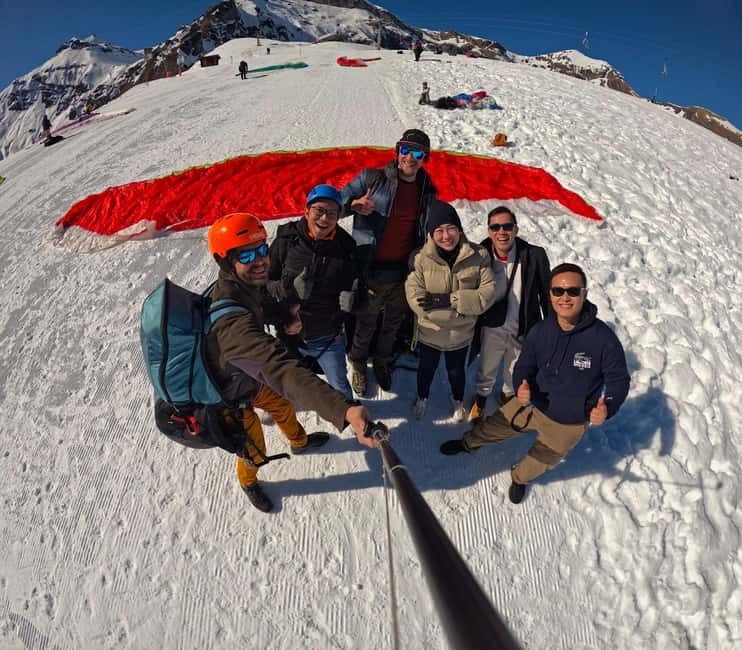 Lucerne: Paragliding Tandem Flights - Getting set up at Luftseilbahn Niederbauen AG