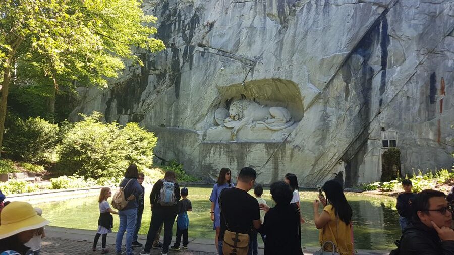 Lucerne Private City Walk and Lake Cruise Half-Day Trip - Walking Lucerne’s Old Town Like You’re Locals for a Morning