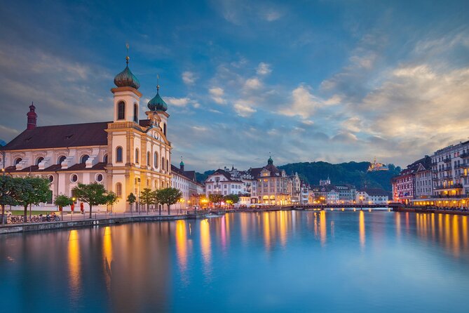 Lucerne Scavenger Hunt and Highlights Self Guided Audio Tour - Lion Monument and Church of St. Leodegar: emotional pacing in an outdoor route
